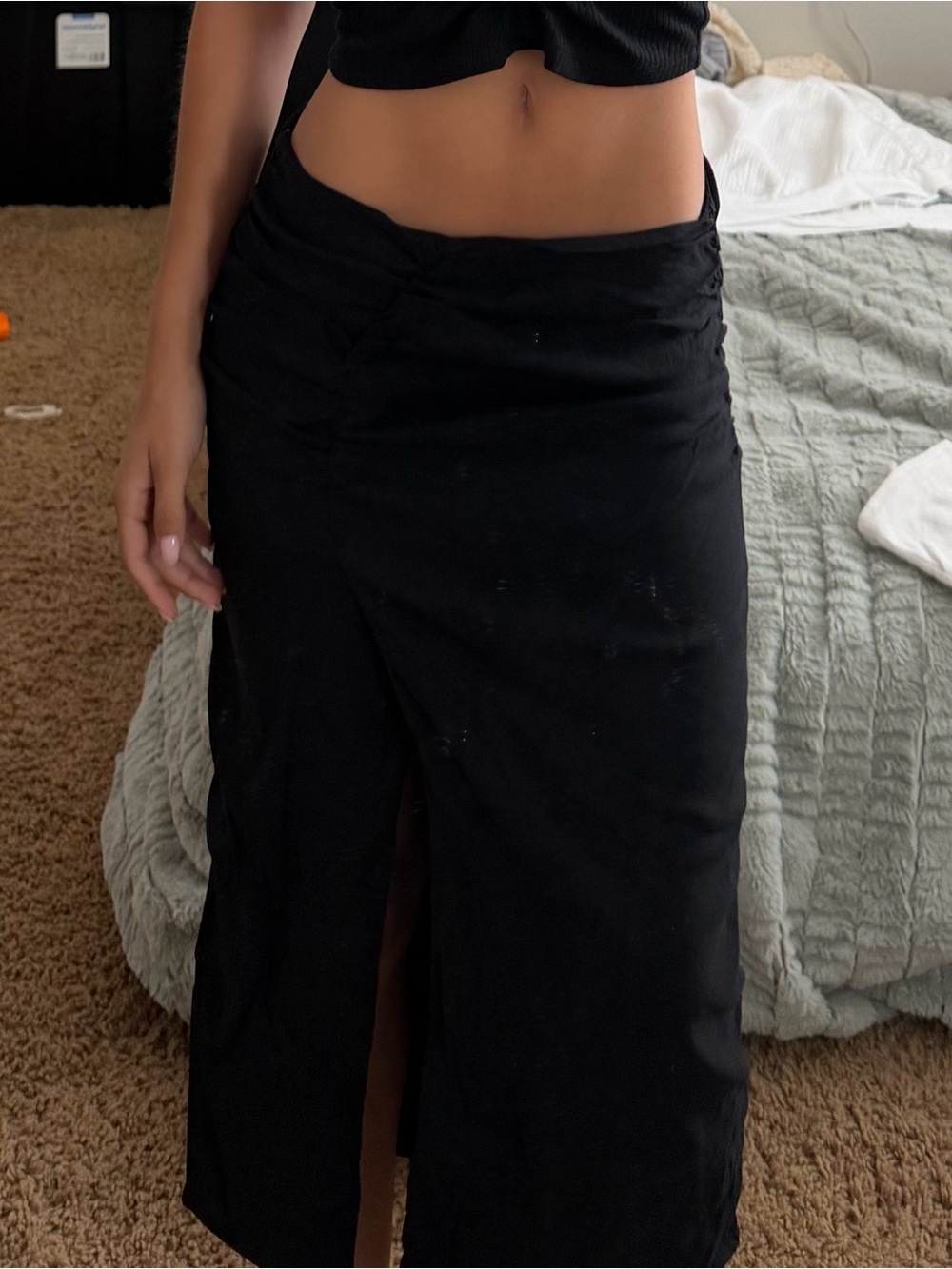 Low-Waist Black Maxi Skirt with Front Slit - Women